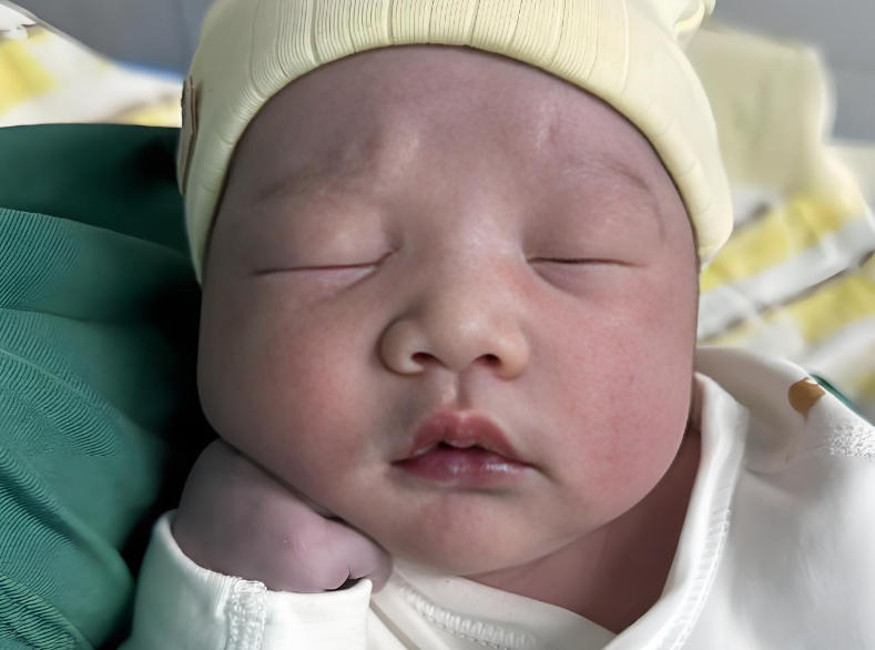 丰满试管代怀宝宝